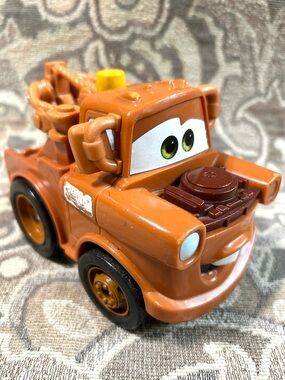 Tow Mater Shake ‘N Go Disney Pixar Cars 2 Brown Tow Truck 2011 Talking Action